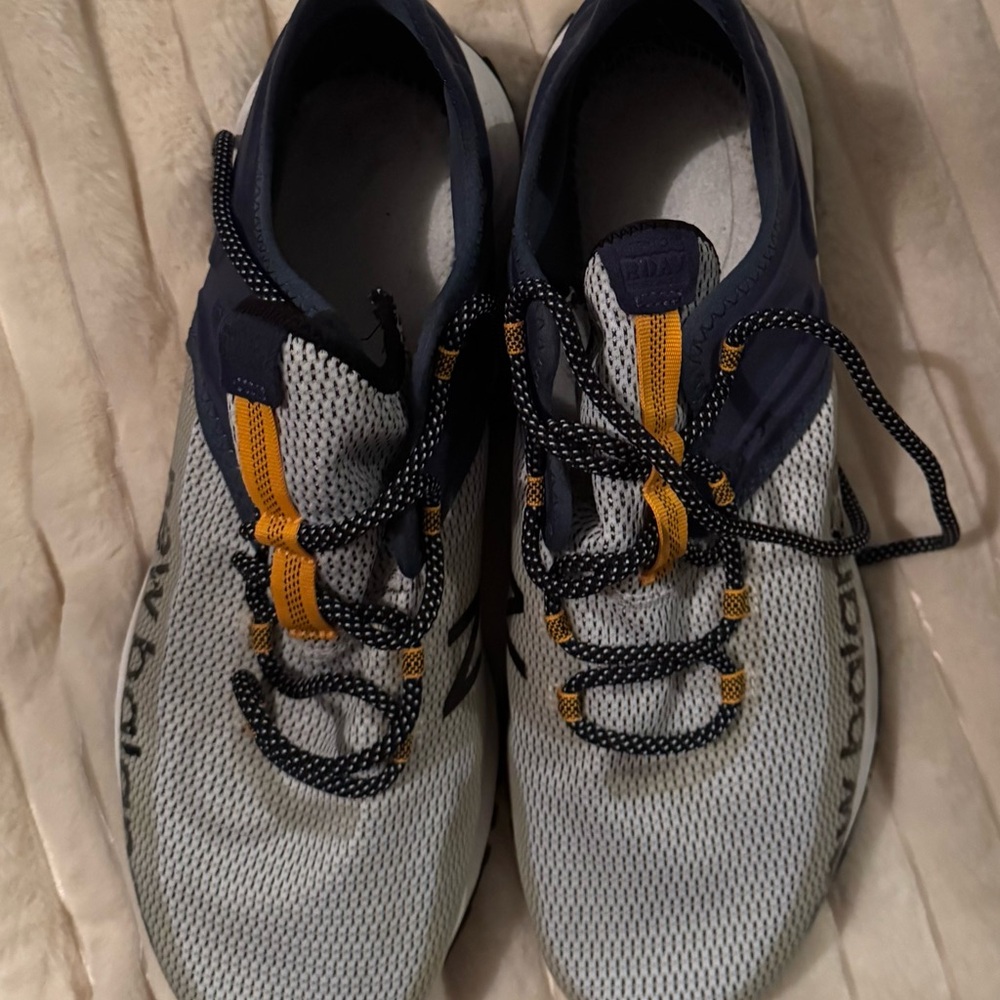 New Balance Men's Fresh Foam Roav V1 Trail Running Shoe - Picture 2 of 4